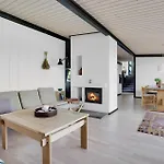 3 Bedroom Beautiful In