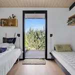 3 Bedroom Beautiful In إيبلتوفت