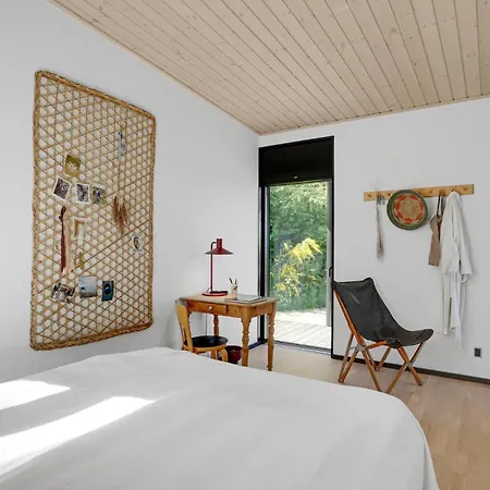 בית נופש 3 Bedroom Beautiful In אבלטופט